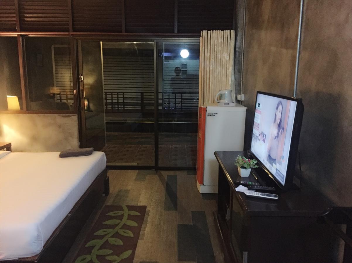 Crescent Bay Resort Koh Samet Exterior photo